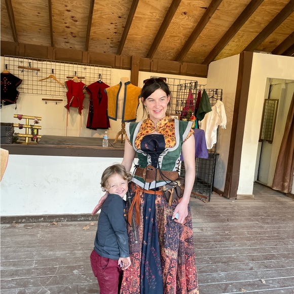 Meet your Posher, Ally - Picture 5 of 12